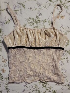 Kimchi Blue Cream Lace Cami with Black Tag Detail